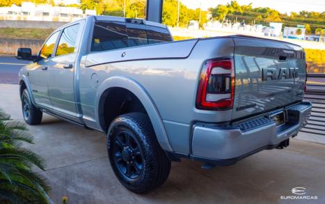 RAM 3500 6.7 I6 LARAMIE CABINE DUPLA TURBO DIESEL AUTOMTICO, Foto 5