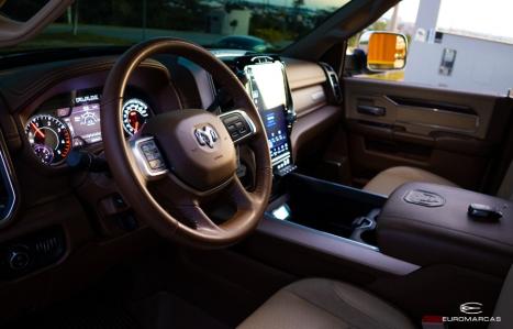 RAM 3500 6.7 I6 LARAMIE CABINE DUPLA TURBO DIESEL AUTOMTICO, Foto 9