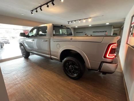 RAM 3500 6.7 I6 LIMITED LARAMIE CABINE DUPLA TURBO DIESEL AUTOMTICO, Foto 6