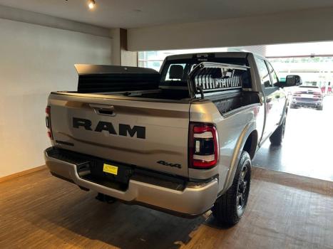 RAM 3500 6.7 I6 LIMITED LARAMIE CABINE DUPLA TURBO DIESEL AUTOMTICO, Foto 7