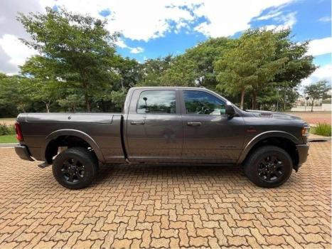 RAM 3500 6.7 I6 LIMITED LARAMIE CABINE DUPLA TURBO DIESEL AUTOMTICO, Foto 4