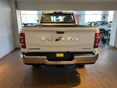 RAM 3500 6.7 I6 LIMITED LARAMIE CABINE DUPLA TURBO DIESEL AUTOMTICO, Foto 6