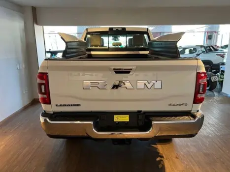 RAM 3500 6.7 I6 LIMITED LARAMIE CABINE DUPLA TURBO DIESEL AUTOMTICO, Foto 7