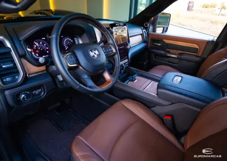 RAM 3500 6.7 I6 LIMITED LONG HORN CABINE DUPLA 4X4 TURBO DIESEL AUTOMTICO, Foto 9