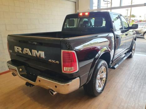 RAM Classic 5.7 V8 32V 4P HEMI LARAMIE AUTOMTICO, Foto 3