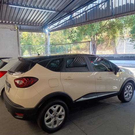 RENAULT Captur 1.6 16V 4P FLEX SCE INTENSE X-TRONIC CVT, Foto 5