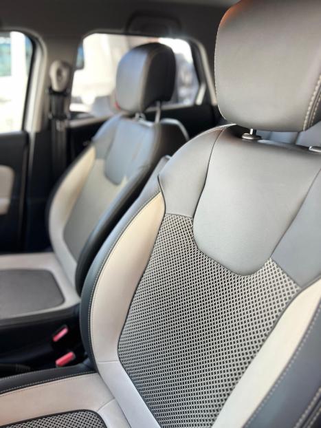 RENAULT Captur 1.6 16V 4P FLEX SCE INTENSE X-TRONIC CVT, Foto 7