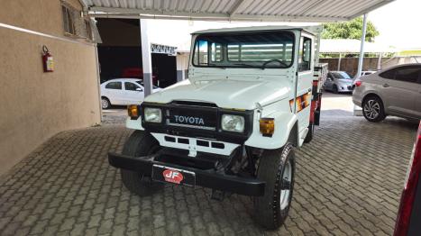 TOYOTA Bandeirante Pick-up 3.7 BJ55LP-BL3 4X4 CS DIESEL, Foto 1