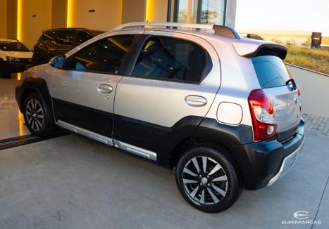 TOYOTA Etios Cross 1.5 16V 4P FLEX AUTOMTICO, Foto 4