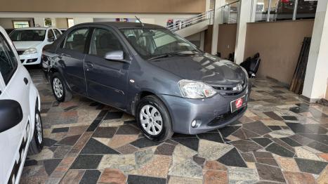 TOYOTA Etios Hatch 1.5 16V 4P FLEX XS, Foto 3