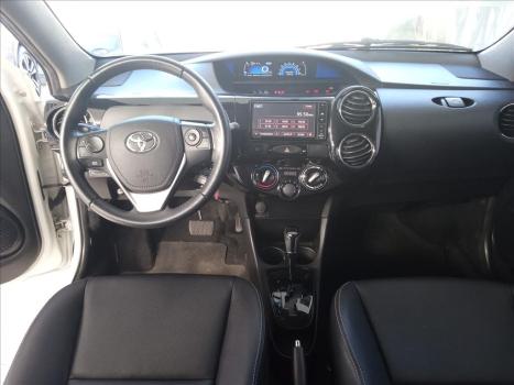 TOYOTA Etios Hatch 1.5 16V 4P FLEX XLS AUTOMTICO, Foto 8