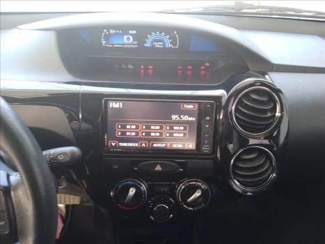 TOYOTA Etios Hatch 1.5 16V 4P FLEX XLS AUTOMTICO, Foto 9