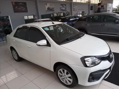 TOYOTA Etios Sedan 1.5 16V 4P FLEX X PLUS AUTOMTICO, Foto 4