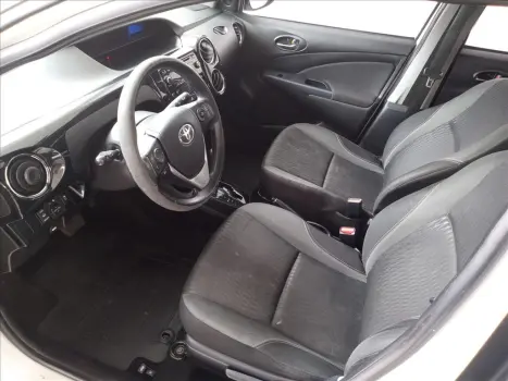 TOYOTA Etios Sedan 1.5 16V 4P FLEX X PLUS AUTOMTICO, Foto 6