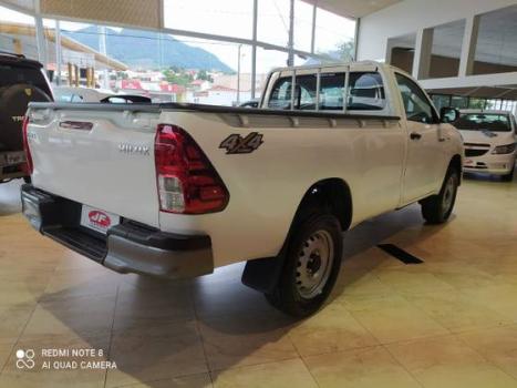 TOYOTA Hilux Caminhonete 2.8 4X4 DIESEL CABINE SIMPLES, Foto 3