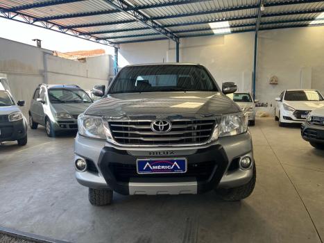 TOYOTA Hilux Caminhonete 2.7 16V 4P SRV FLEX CABINE DUPLA AUTOMTICO, Foto 6