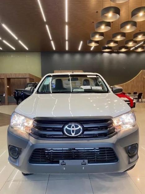 TOYOTA Hilux Caminhonete 2.8 4X4 DIESEL CABINE SIMPLES, Foto 4