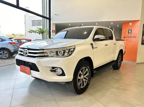 TOYOTA Hilux Caminhonete 2.8 16V SRX 4X4 DIESEL CABINE DUPLA AUTOMTICO, Foto 1