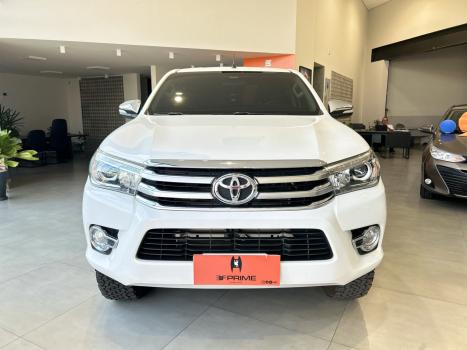 TOYOTA Hilux Caminhonete 2.8 16V SRX 4X4 DIESEL CABINE DUPLA AUTOMTICO, Foto 2