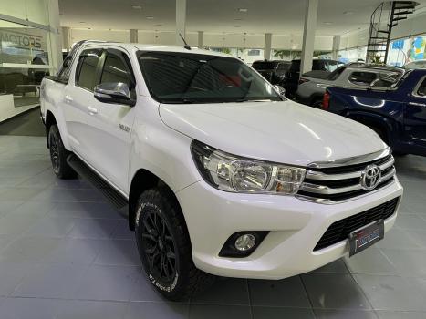 TOYOTA Hilux Caminhonete 2.8 16V SRV 4X4 DIESEL CABINE DUPLA AUTOMTICO, Foto 3