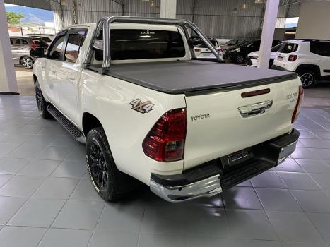 TOYOTA Hilux Caminhonete 2.8 16V SRV 4X4 DIESEL CABINE DUPLA AUTOMTICO, Foto 4