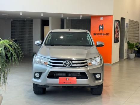 TOYOTA Hilux Caminhonete 2.8 16V SRV 4X4 DIESEL CABINE DUPLA AUTOMTICO, Foto 3