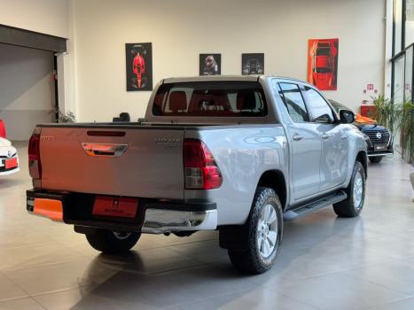 TOYOTA Hilux Caminhonete 2.8 16V SRV 4X4 DIESEL CABINE DUPLA AUTOMTICO, Foto 6