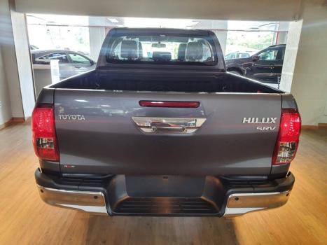 TOYOTA Hilux Caminhonete 2.8 16V SRV 4X4 DIESEL CABINE DUPLA AUTOMTICO, Foto 4