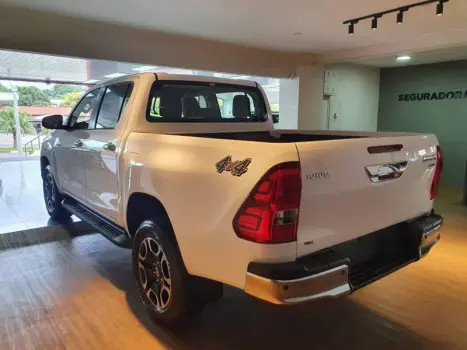 TOYOTA Hilux Caminhonete 2.8 16V SRV 4X4 DIESEL CABINE DUPLA AUTOMTICO, Foto 6