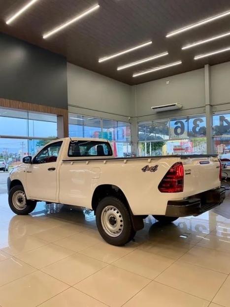 TOYOTA Hilux Caminhonete 2.8 4X4 DIESEL CABINE SIMPLES, Foto 6