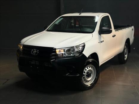 TOYOTA Hilux Caminhonete 2.8 4X4 DIESEL CABINE SIMPLES, Foto 2