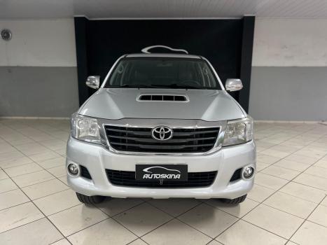 TOYOTA Hilux Caminhonete 3.0 4P SR 4X4 TURBO DIESEL CABINE DUPLA, Foto 2