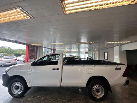 TOYOTA Hilux Caminhonete 2.8 4X4 DIESEL CABINE SIMPLES, Foto 4