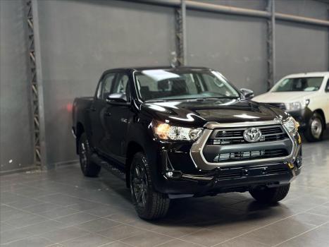 TOYOTA Hilux Caminhonete 2.8 16V 4P SR 4X4 DIESEL CABINE DUPLA AUTOMTICO, Foto 5