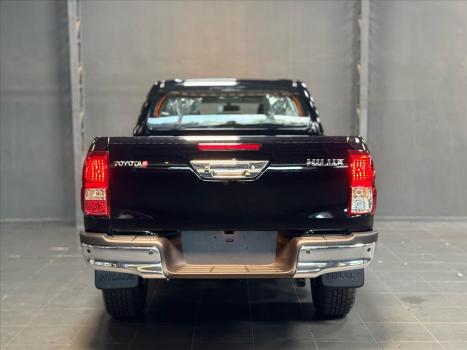 TOYOTA Hilux Caminhonete 2.8 16V 4P SR 4X4 DIESEL CABINE DUPLA AUTOMTICO, Foto 6