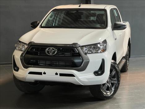 TOYOTA Hilux Caminhonete 2.8 16V 4P SR 4X4 DIESEL CABINE DUPLA AUTOMTICO, Foto 2