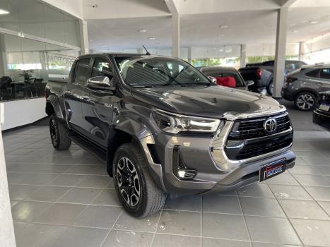 TOYOTA Hilux Caminhonete 2.8 16V SRX PLUS 4X4 TURBO DIESEL CABINE DUPLA AUTOMTICO, Foto 3