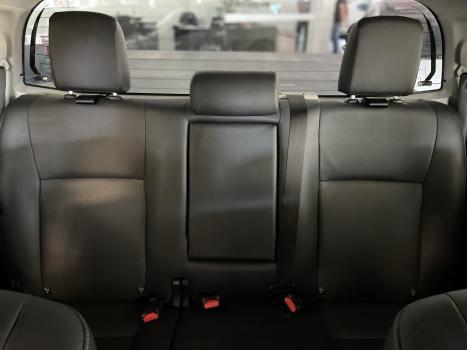 TOYOTA Hilux Caminhonete 2.8 16V SRX PLUS 4X4 TURBO DIESEL CABINE DUPLA AUTOMTICO, Foto 14