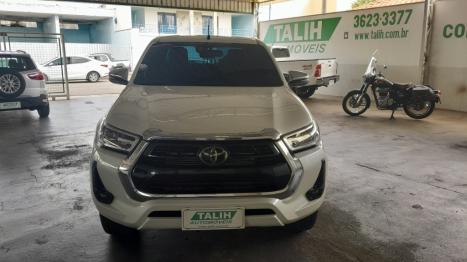 TOYOTA Hilux Caminhonete 2.8 16V SRX 4X4 TURBO DIESEL CABINE DUPLA AUTOMTICO, Foto 2