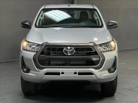 TOYOTA Hilux Caminhonete 2.8 16V 4P SR 4X4 DIESEL CABINE DUPLA AUTOMTICO, Foto 3