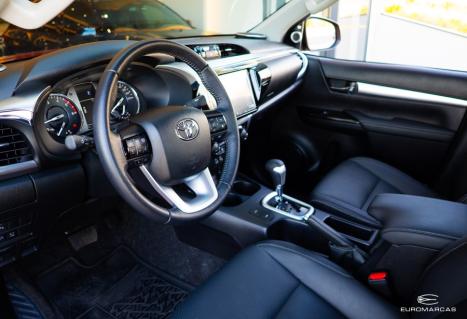 TOYOTA Hilux Caminhonete 2.8 16V SRX 4X4 TURBO DIESEL CABINE DUPLA AUTOMTICO, Foto 9