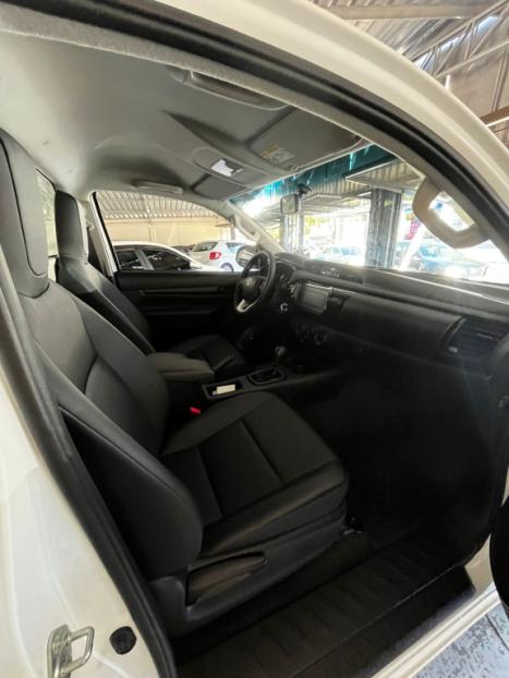 TOYOTA Hilux Caminhonete 2.8 4X4 DIESEL CABINE SIMPLES, Foto 7