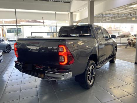TOYOTA Hilux Caminhonete 2.8 16V SRX 4X4 DIESEL CABINE DUPLA AUTOMTICO, Foto 4
