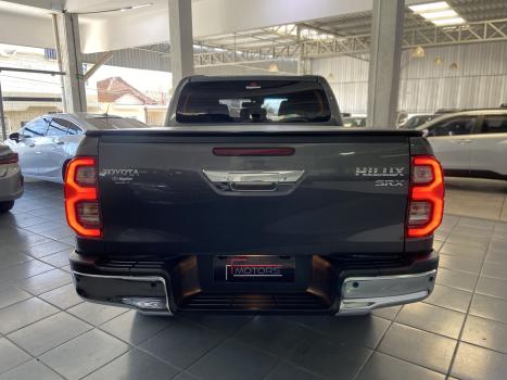 TOYOTA Hilux Caminhonete 2.8 16V SRX 4X4 DIESEL CABINE DUPLA AUTOMTICO, Foto 5
