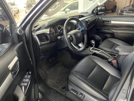 TOYOTA Hilux Caminhonete 2.8 16V SRX 4X4 DIESEL CABINE DUPLA AUTOMTICO, Foto 8