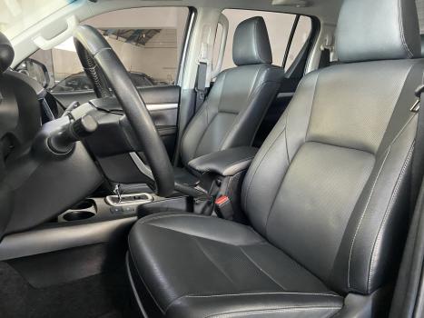 TOYOTA Hilux Caminhonete 2.8 16V SRX 4X4 DIESEL CABINE DUPLA AUTOMTICO, Foto 9
