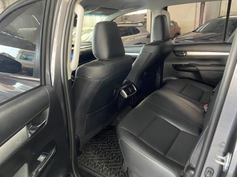 TOYOTA Hilux Caminhonete 2.8 16V SRX 4X4 DIESEL CABINE DUPLA AUTOMTICO, Foto 10