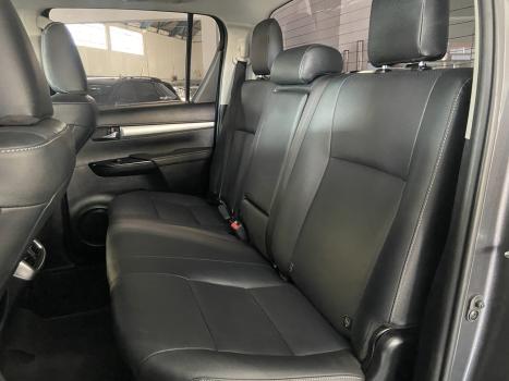 TOYOTA Hilux Caminhonete 2.8 16V SRX 4X4 DIESEL CABINE DUPLA AUTOMTICO, Foto 11