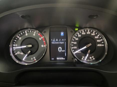 TOYOTA Hilux Caminhonete 2.8 16V SRX 4X4 DIESEL CABINE DUPLA AUTOMTICO, Foto 16