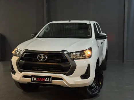 TOYOTA Hilux Caminhonete 2.8 16V 4P POWER PACK TURBO DIESEL 4X4 CABINE DUPLA, Foto 1